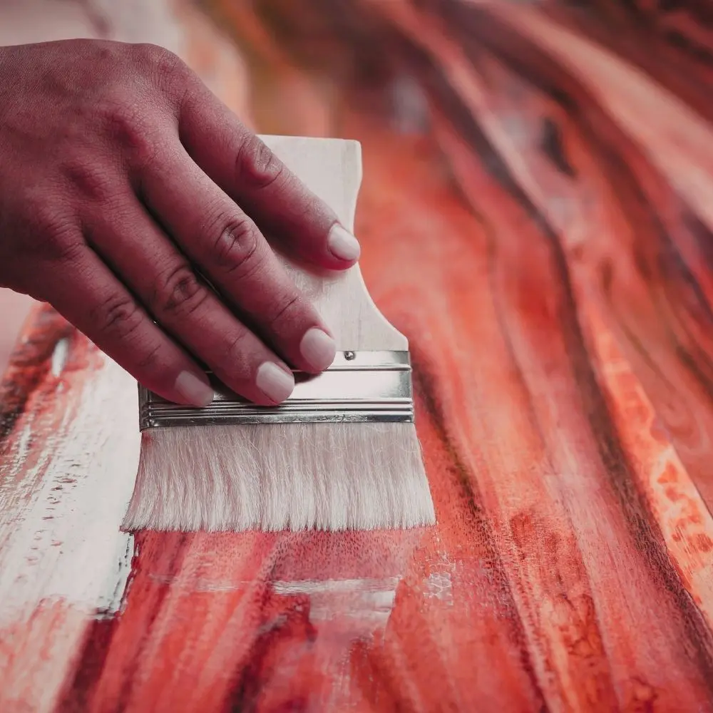 Tehli̇keli̇ Ve Çok Tehli̇keli̇ İşlerde Ahşap Üst Yüzey İşlemci̇si̇ Eği̇ti̇mi̇ ve Sektörel Yeterlilik