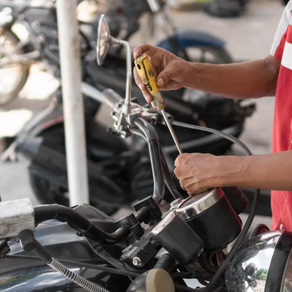 Tçti̇ İki̇ Veya Üç Tekerlekli̇ Motorlu Araçlarda İmalat, Bakim Ve Onarim Eği̇ti̇mi̇ ve Profesyonel Gelişim